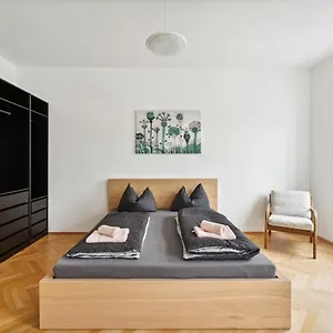 stylish-apartment-near-mariahilferstrae.vienna-besthotels.com/